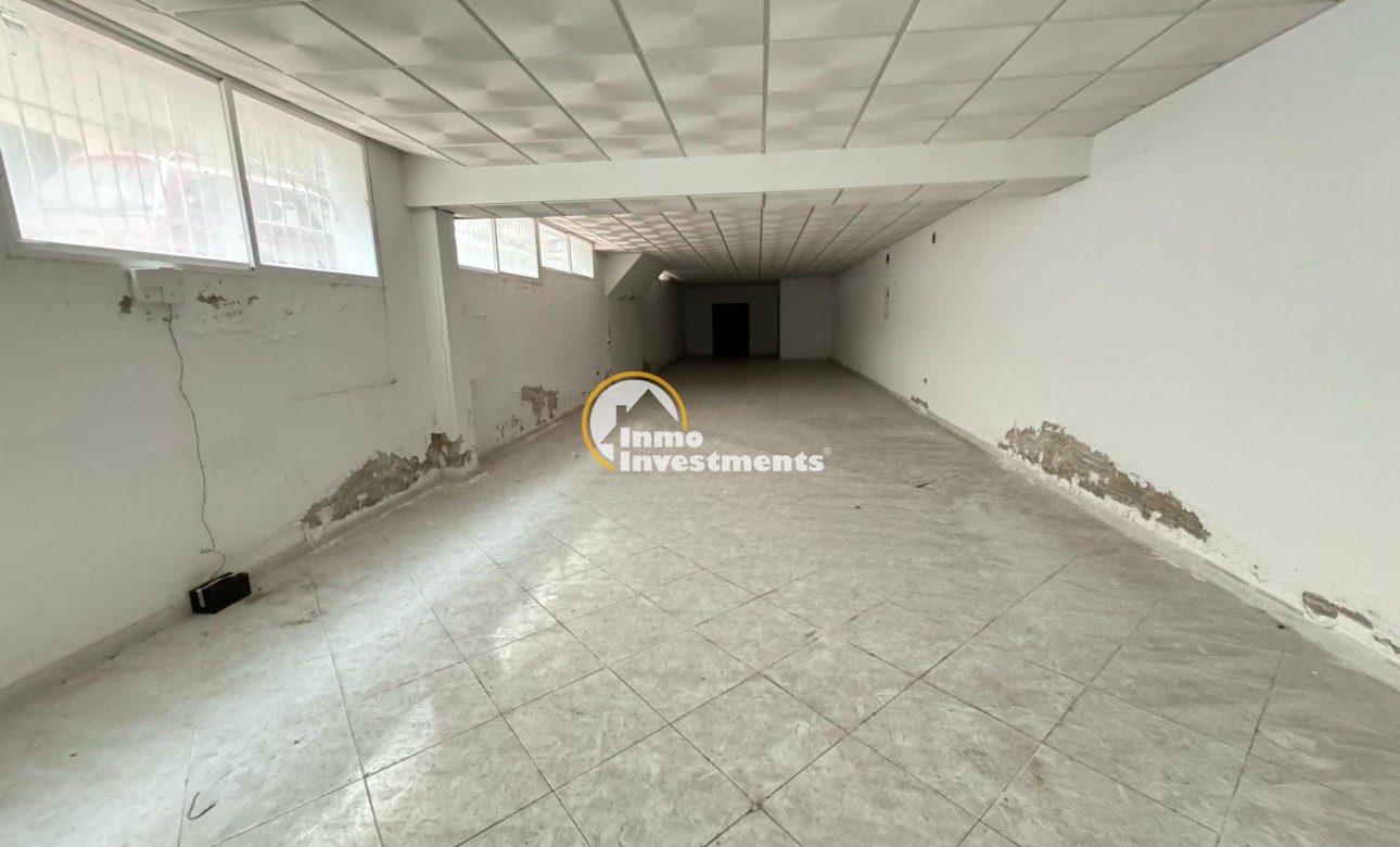 Reventa - Local comercial - Torrevieja - Centro