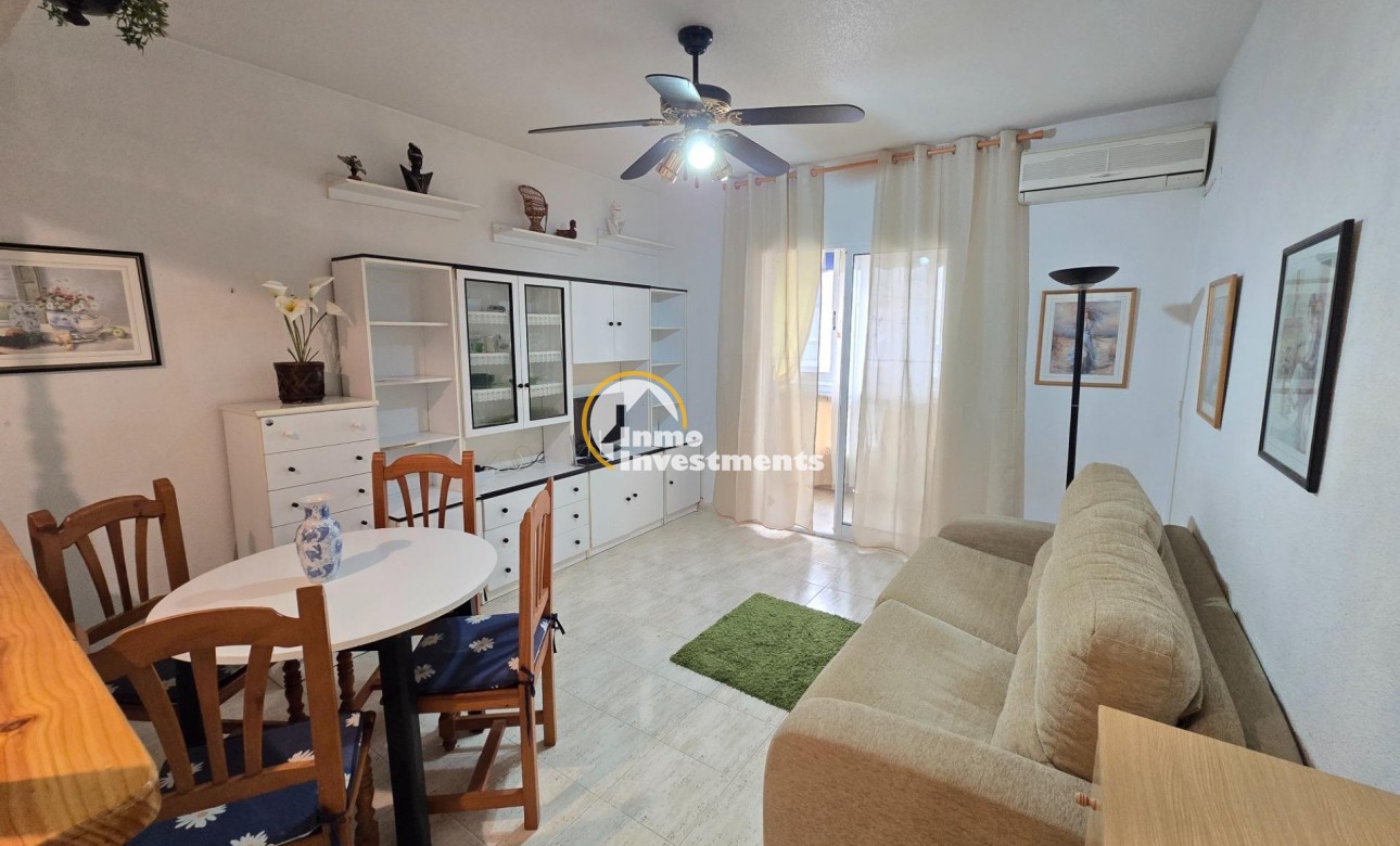 Resale - Apartment - Torrevieja - Estacion de autobuses