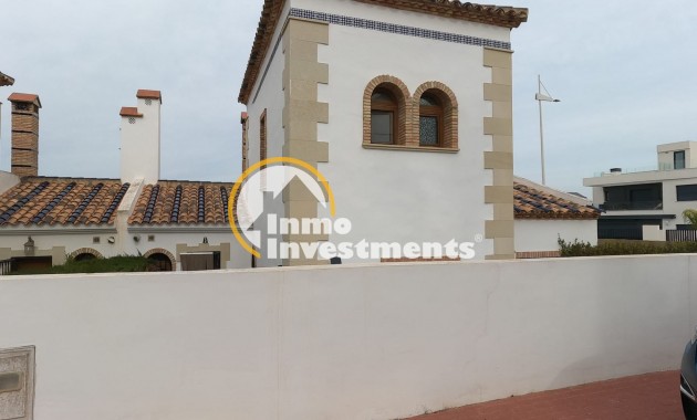 Gebrauchtimmobilien - Villa - Algorfa - La Finca