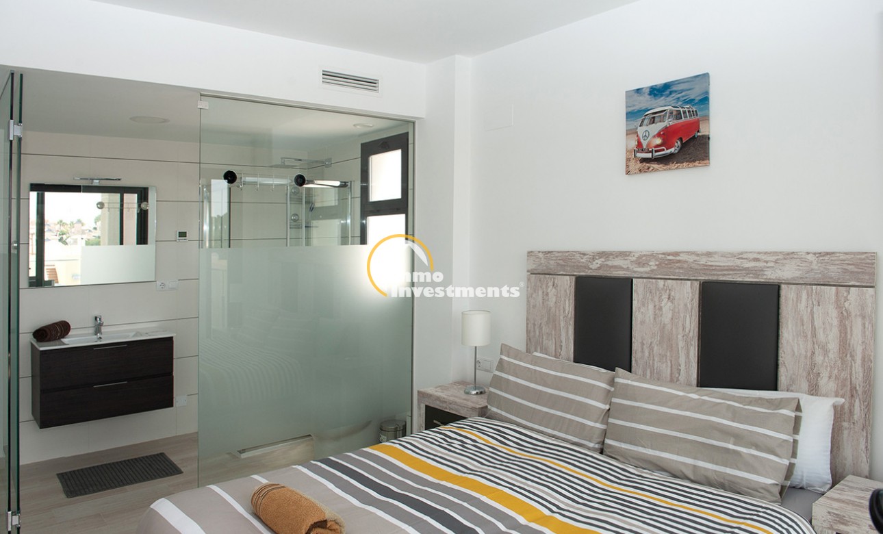 Resale - Apartment - Villamartin