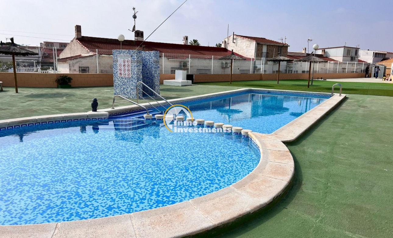 Resale - Town house - Torrevieja