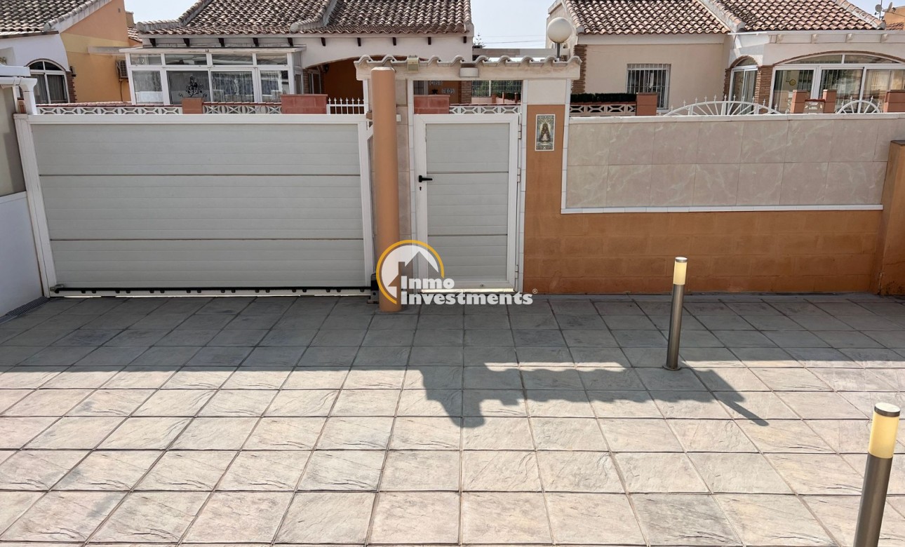 Resale - Town house - Torrevieja