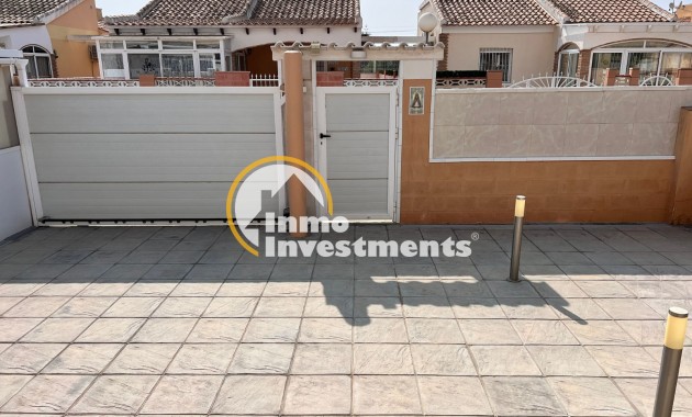 Resale - Town house - Torrevieja