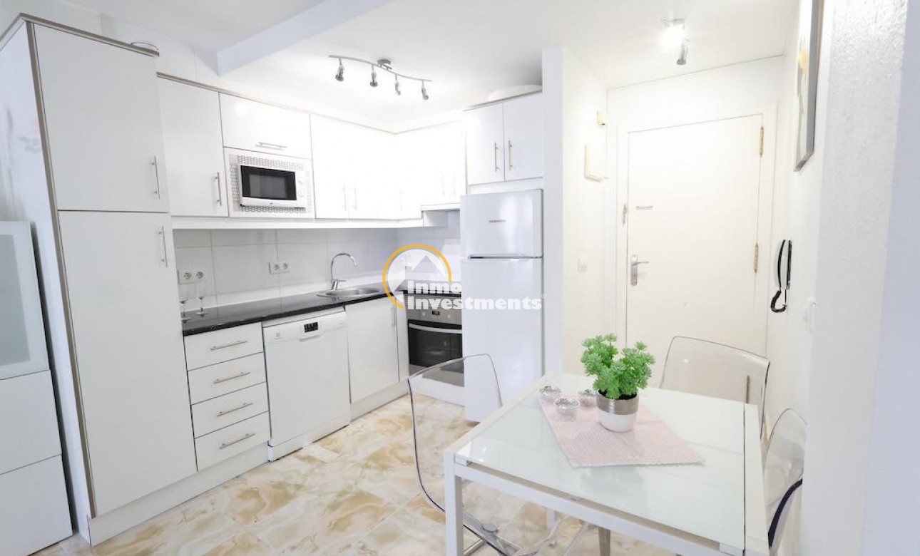 Resale - Apartment - Torrevieja - Centro