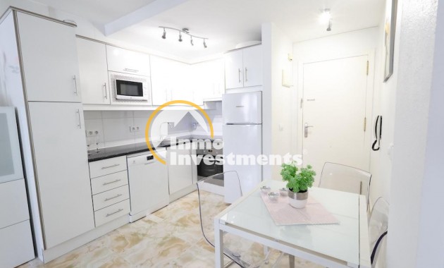 Resale - Apartment - Torrevieja - Centro