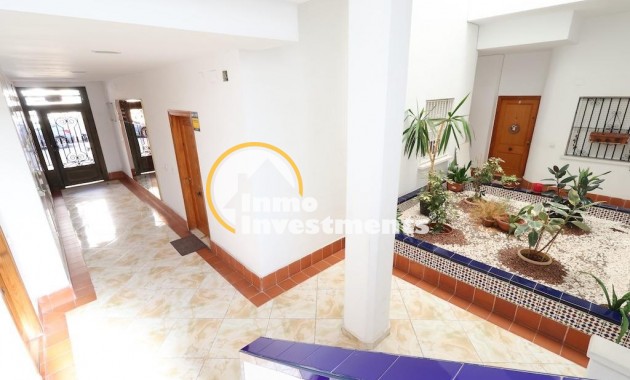 Resale - Apartment - Torrevieja - Centro