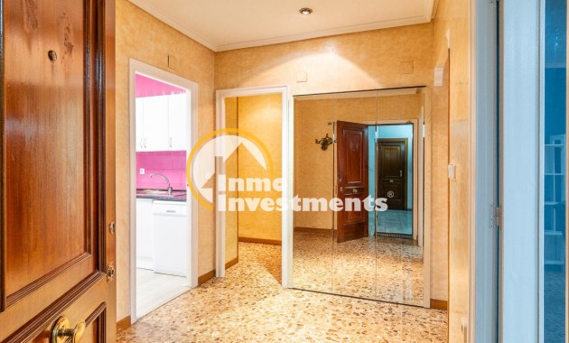 Gebrauchtimmobilien - Apartment - Torrevieja - Torrevieja Zentrum