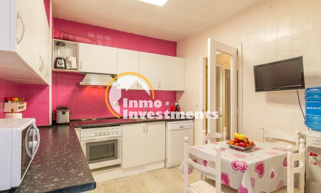 Resale - Apartment - Torrevieja - Torrevieja Centre