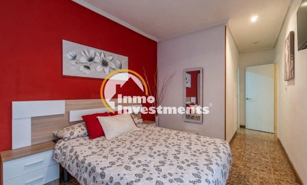 Resale - Apartment - Torrevieja - Torrevieja Centre