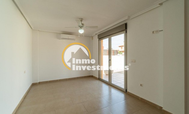 Resale - Villa - Torrevieja - Aguas Nuevas