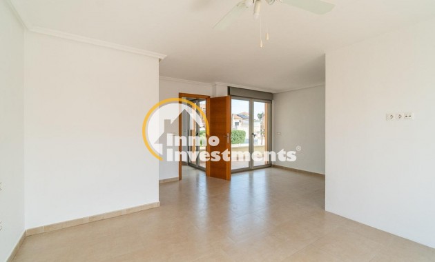 Resale - Villa - Torrevieja - Aguas Nuevas