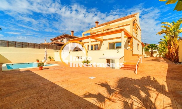 Bestaande bouw - Villa - Torrevieja - Aguas Nuevas