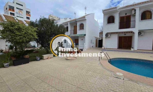 Resale - Town house - Torrevieja - Estacion de autobuses