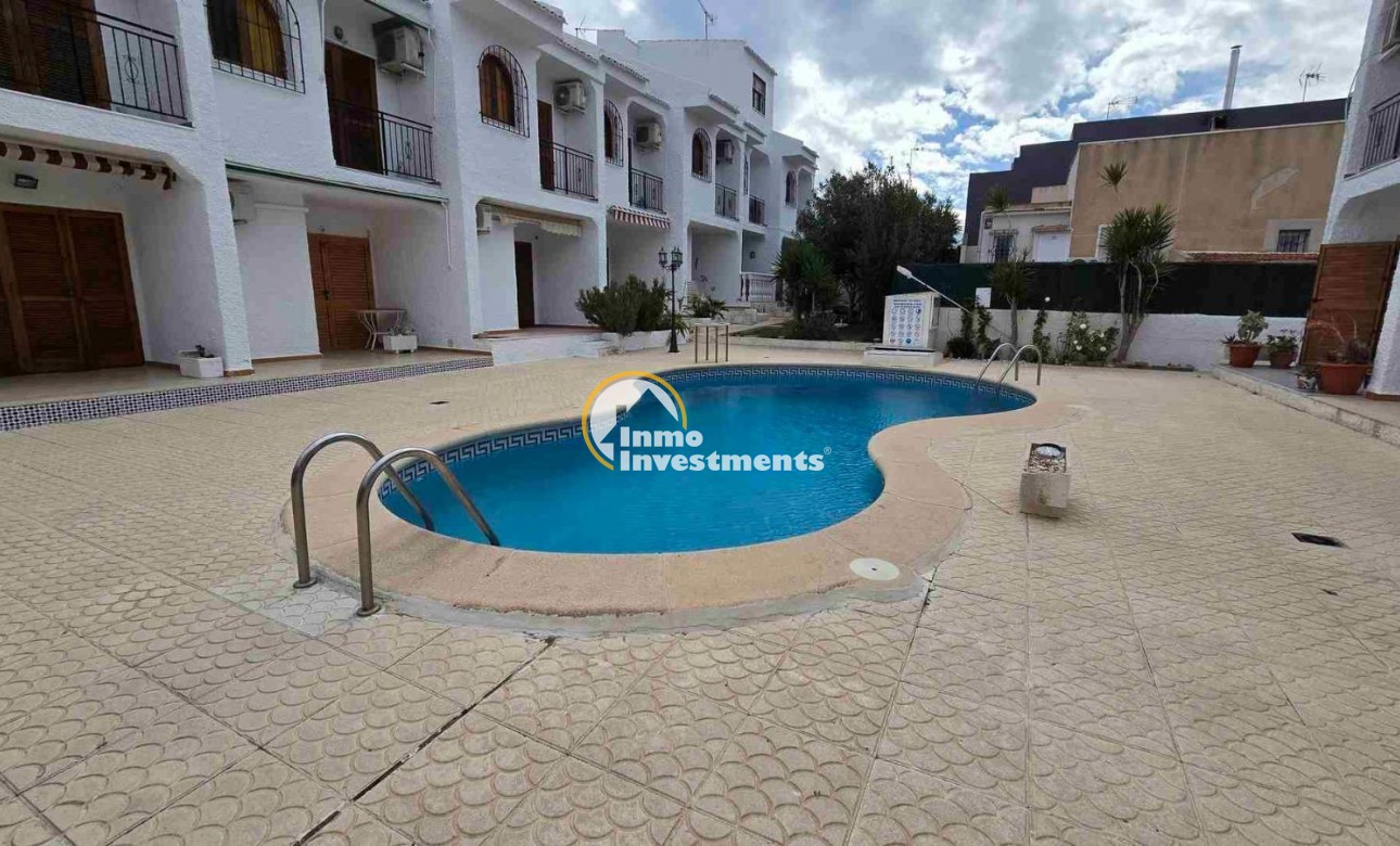 Resale - Town house - Torrevieja - Estacion de autobuses