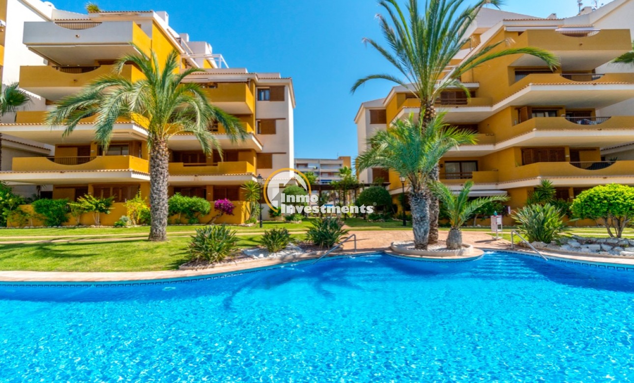 Resale - Apartment - Punta Prima - Beachside