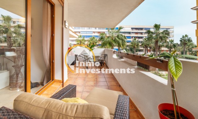 Resale - Apartment - Punta Prima - Beachside