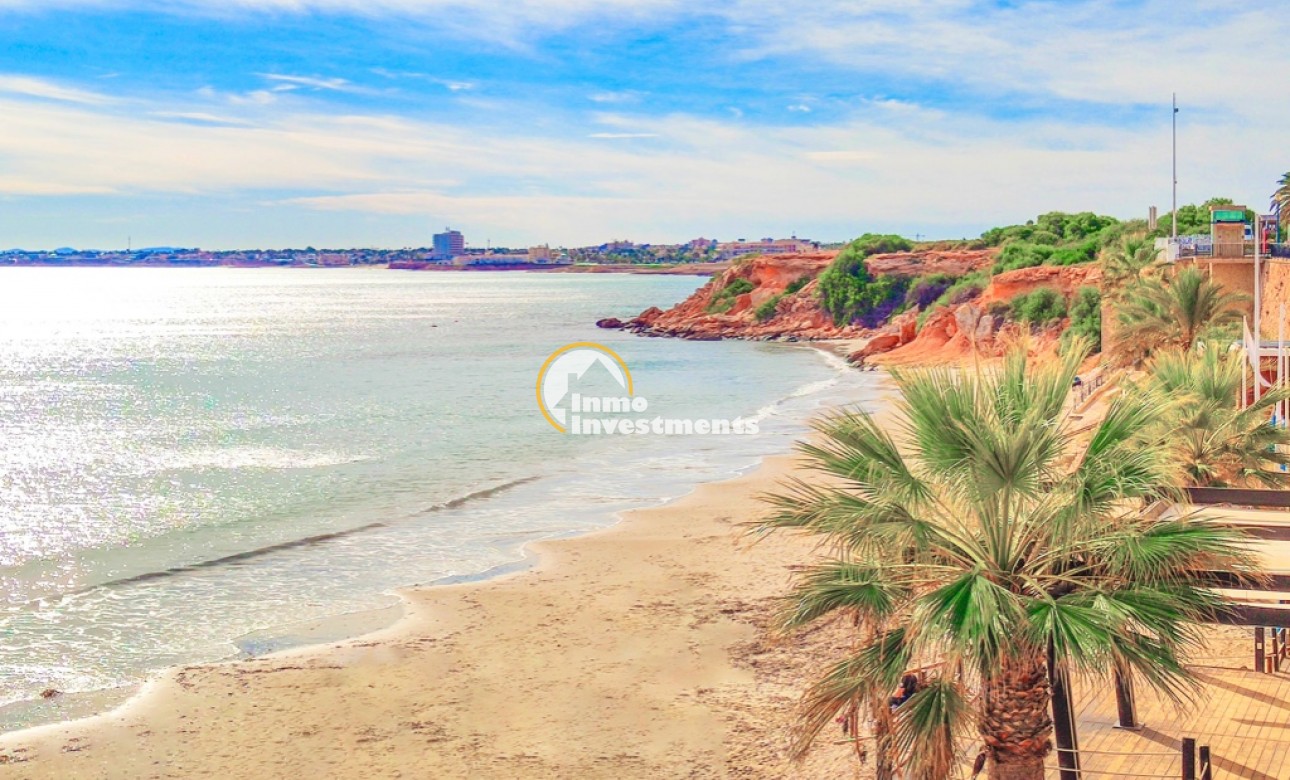 Resale - Apartment - Punta Prima - Beachside