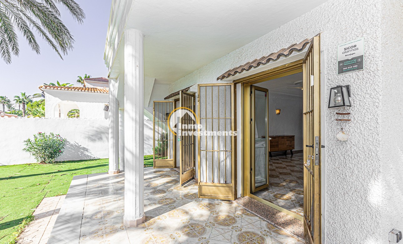 Gebrauchtimmobilien - Villa - La Zenia - Strandseite