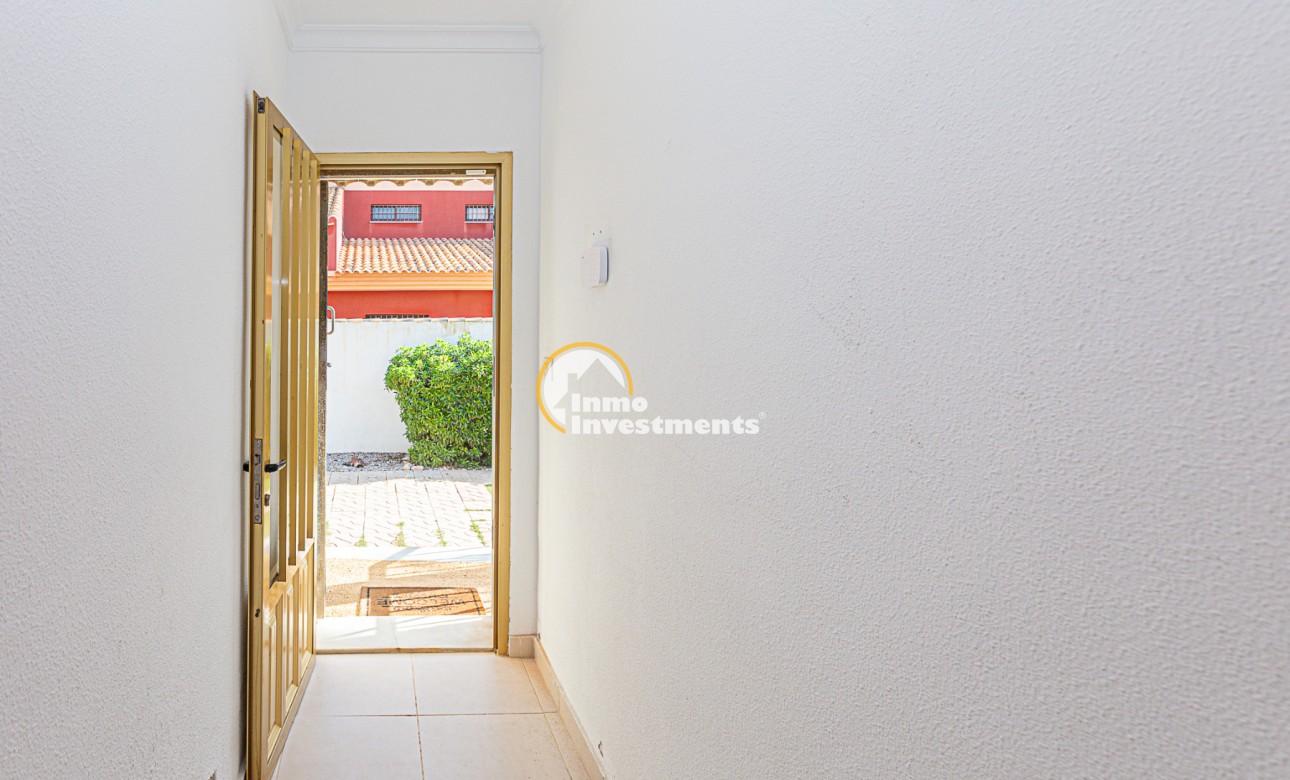 Gebrauchtimmobilien - Villa - La Zenia - Strandseite