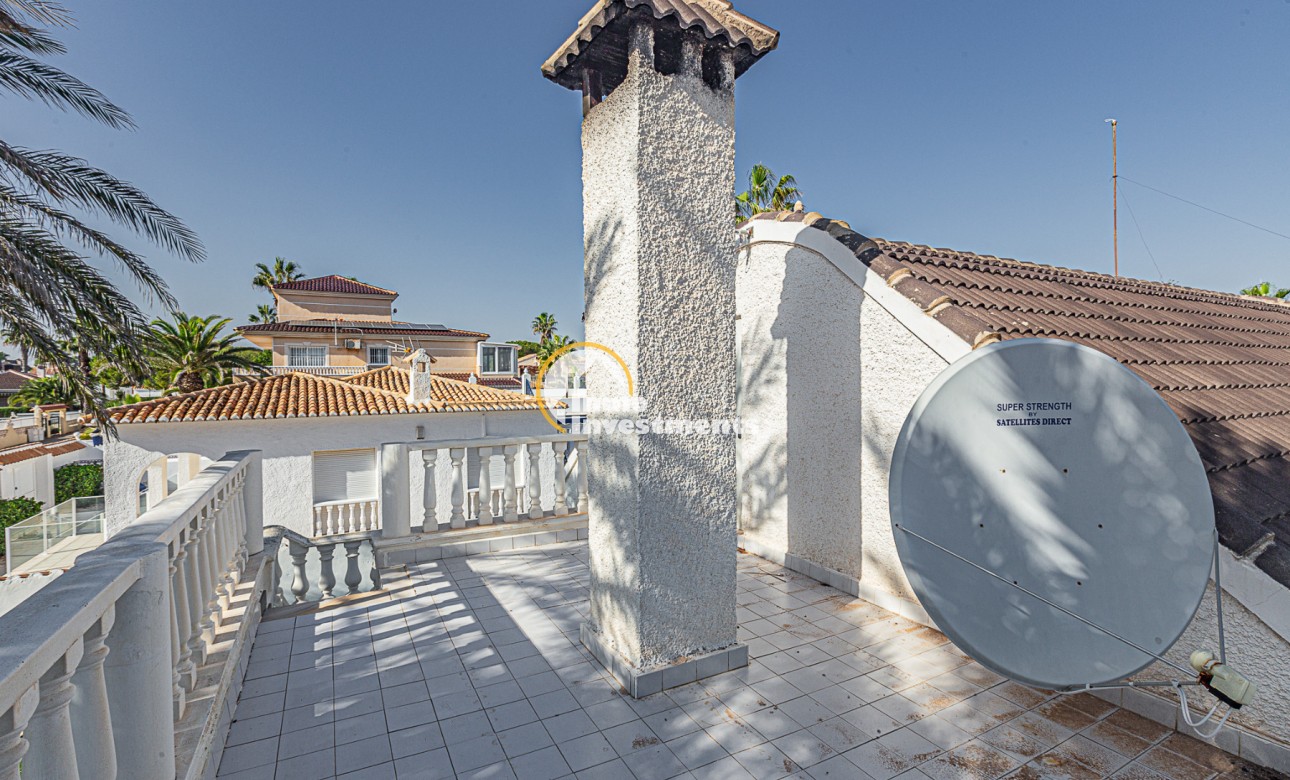 Gebrauchtimmobilien - Villa - La Zenia - Strandseite