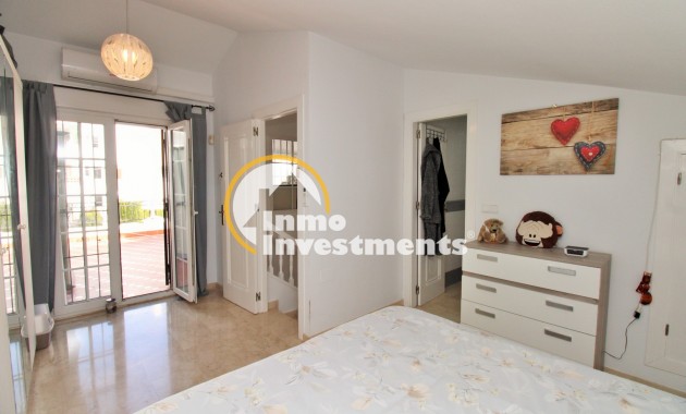 Resale - Town house - Villamartin