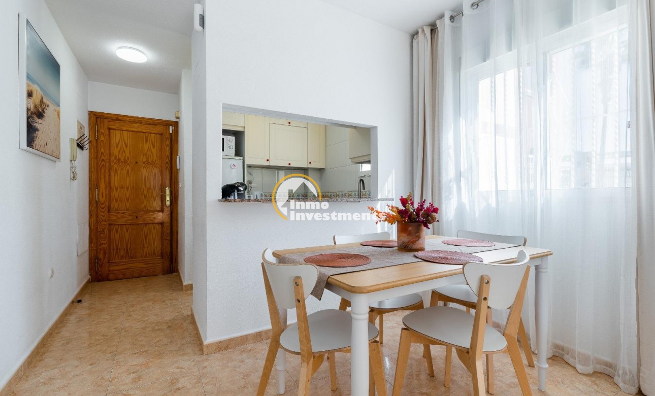 Resale - Apartment - Torrevieja - La Mata