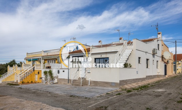 Reventa - Chalet adosado - Torrevieja - San Luis