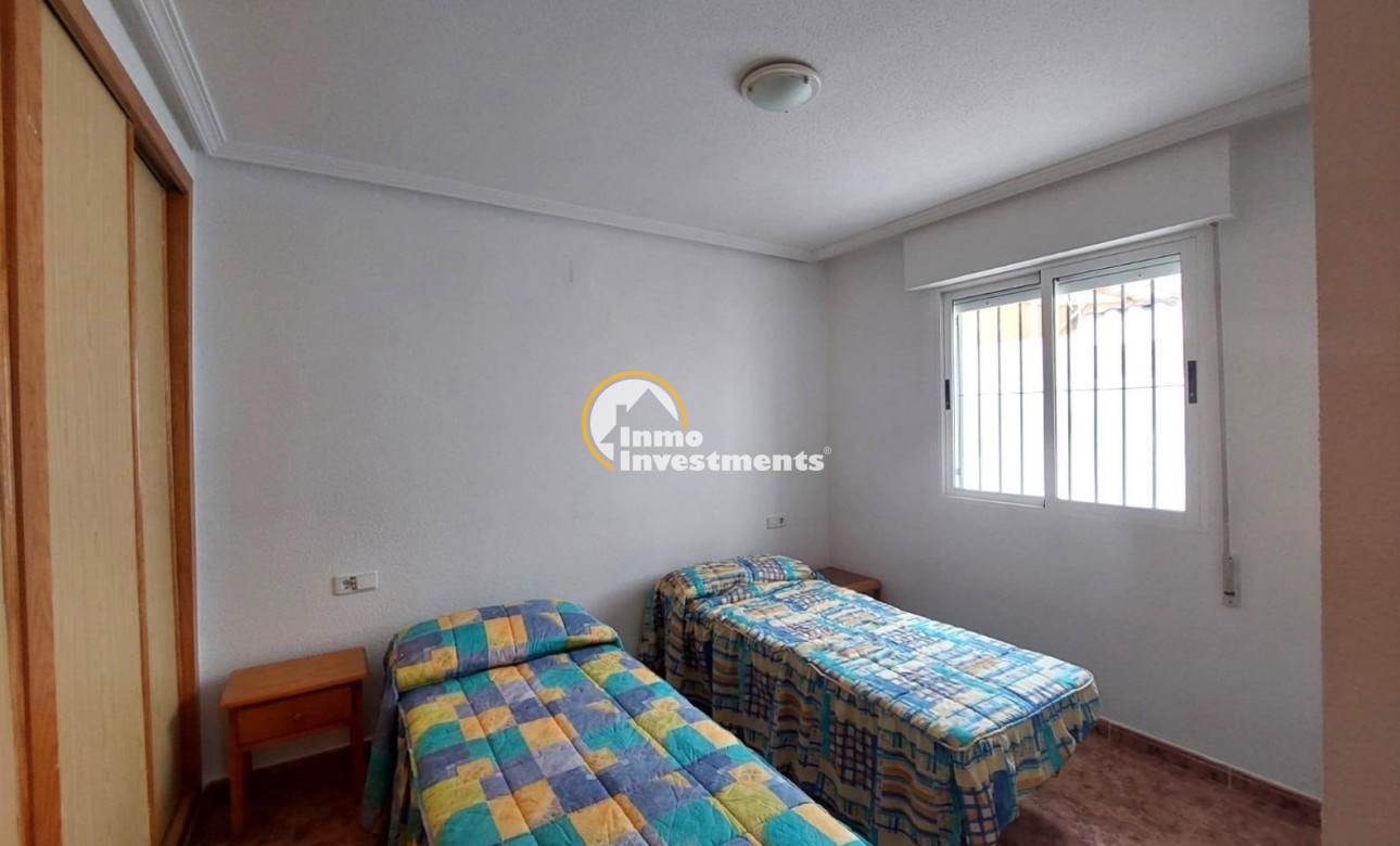 Resale - Villa - Torrevieja - La Siesta