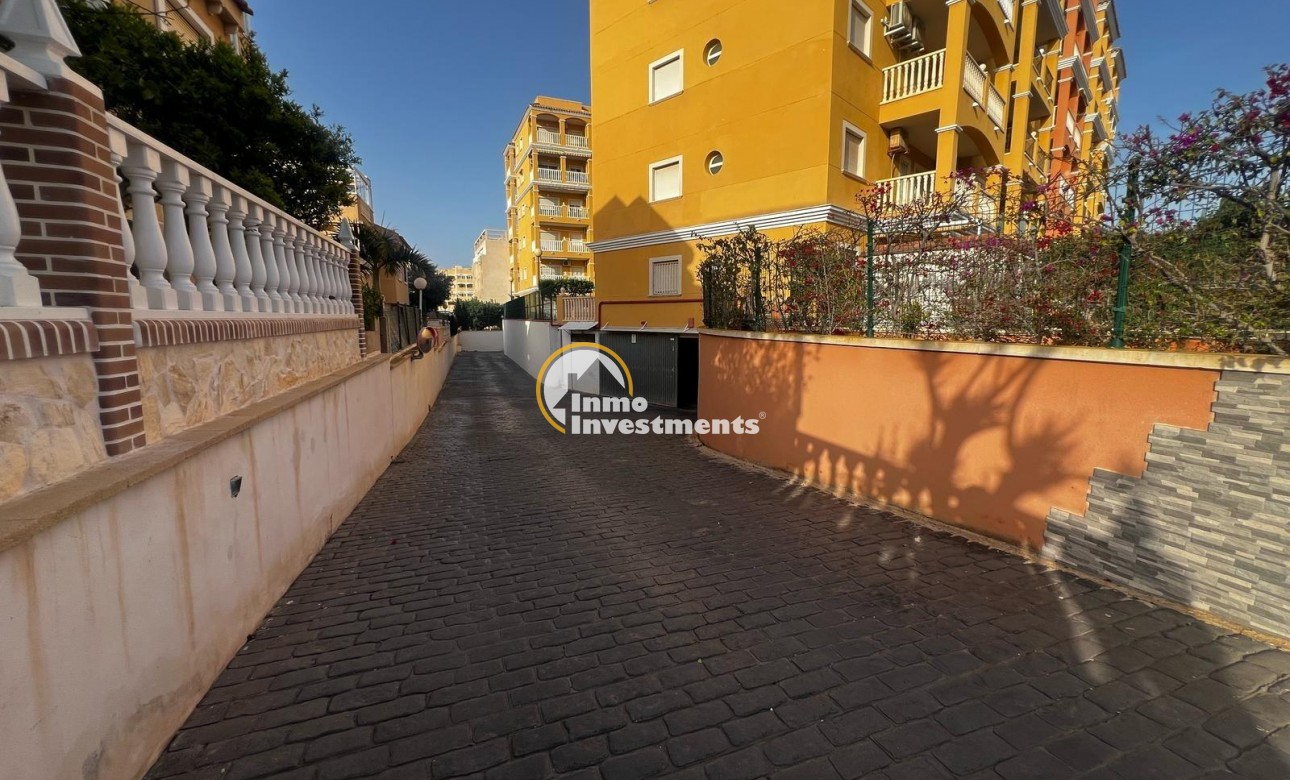 Resale - Commercial - Torrevieja - Torreblanca