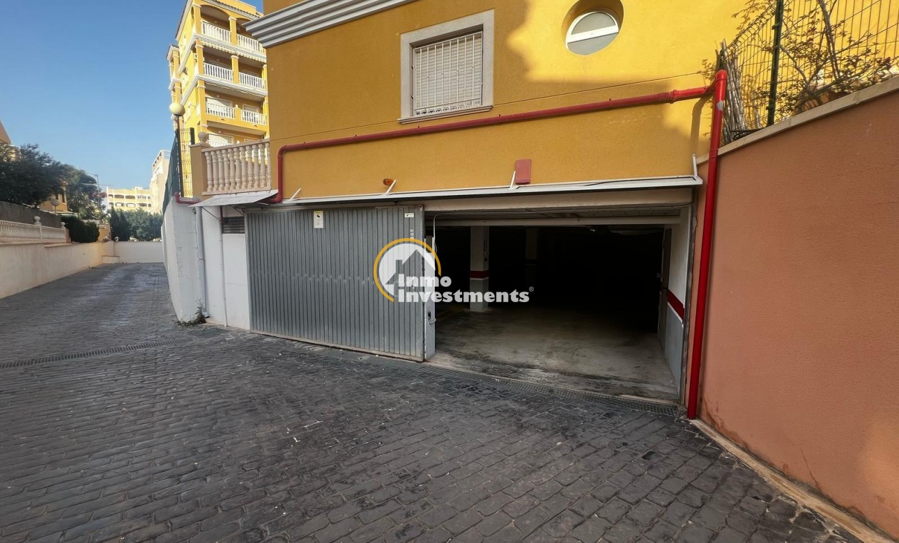 Resale - Commercial - Torrevieja - Torreblanca