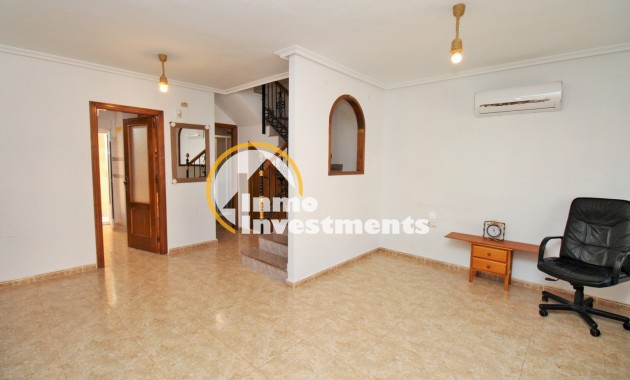 Resale - Town house - Villamartin