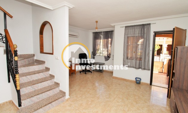 Resale - Town house - Villamartin