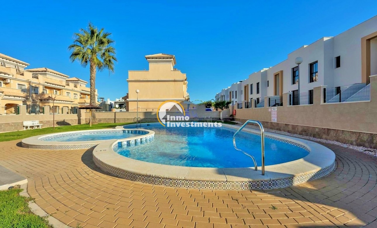 Resale - Town house - Villamartin