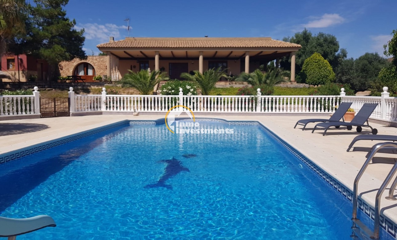 Resale - Finca - Murcia