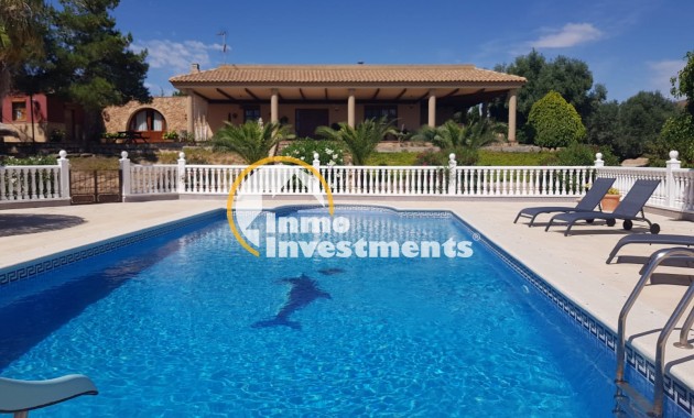 Resale - Finca - Murcia