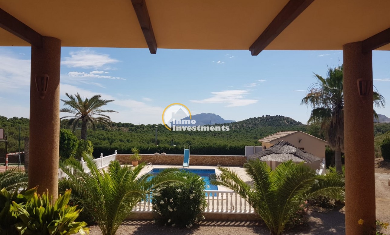 Resale - Finca - Murcia