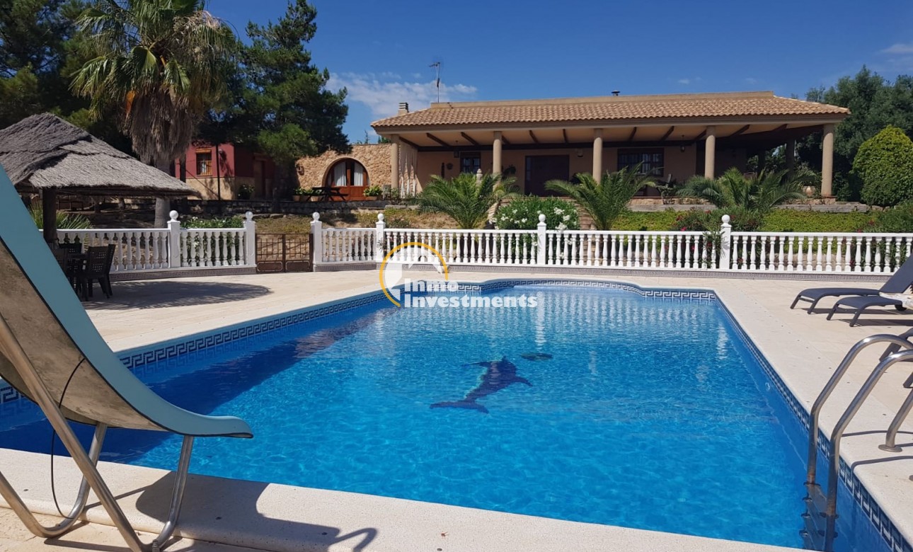 Resale - Finca - Murcia