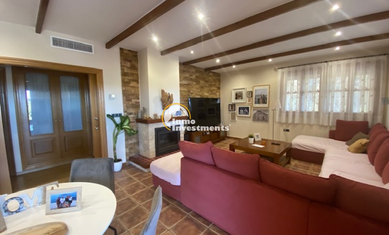 Resale - Finca - Murcia