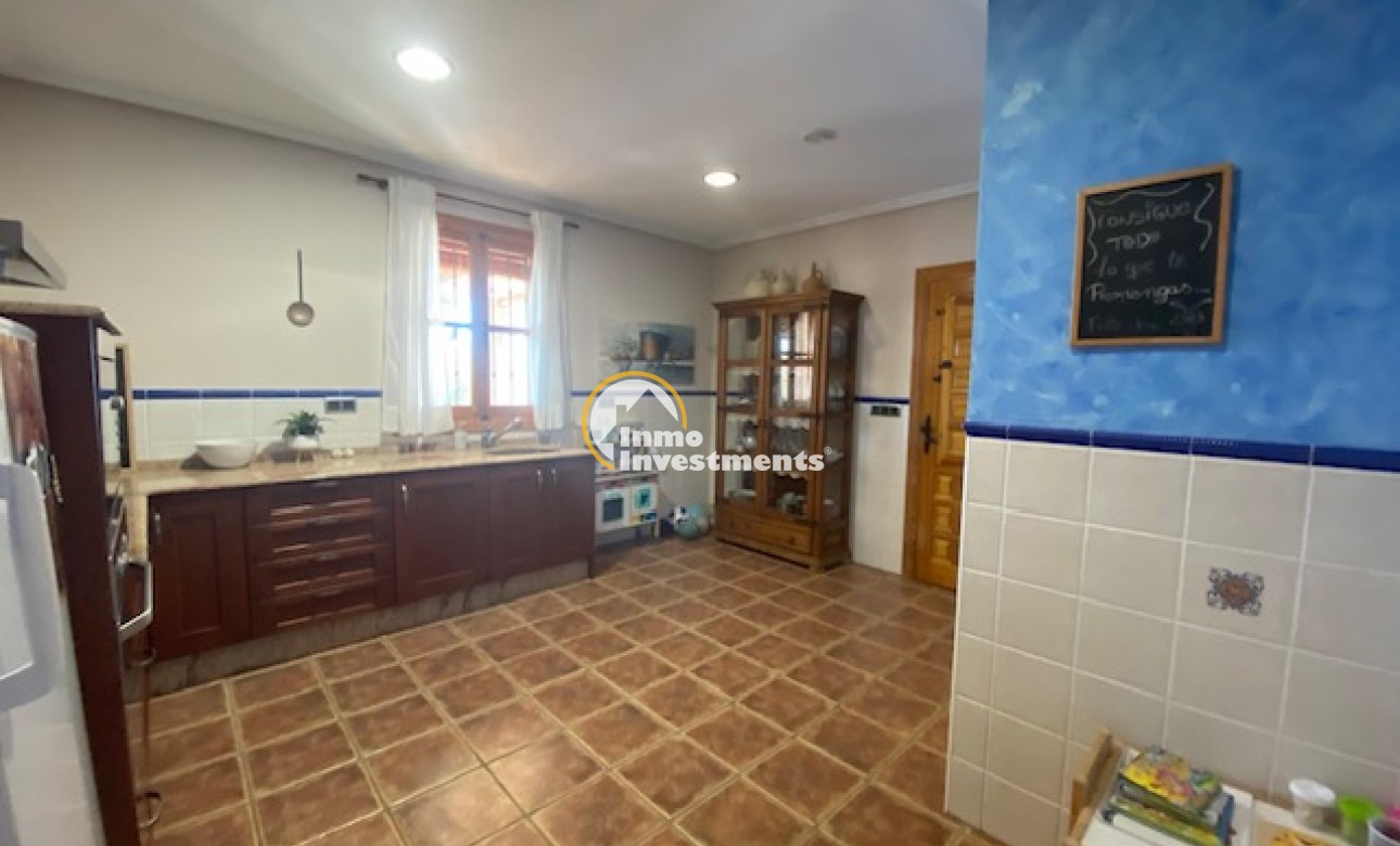 Resale - Finca - Murcia