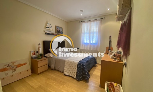 Resale - Finca - Murcia