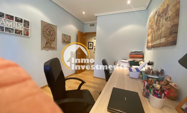 Resale - Finca - Murcia