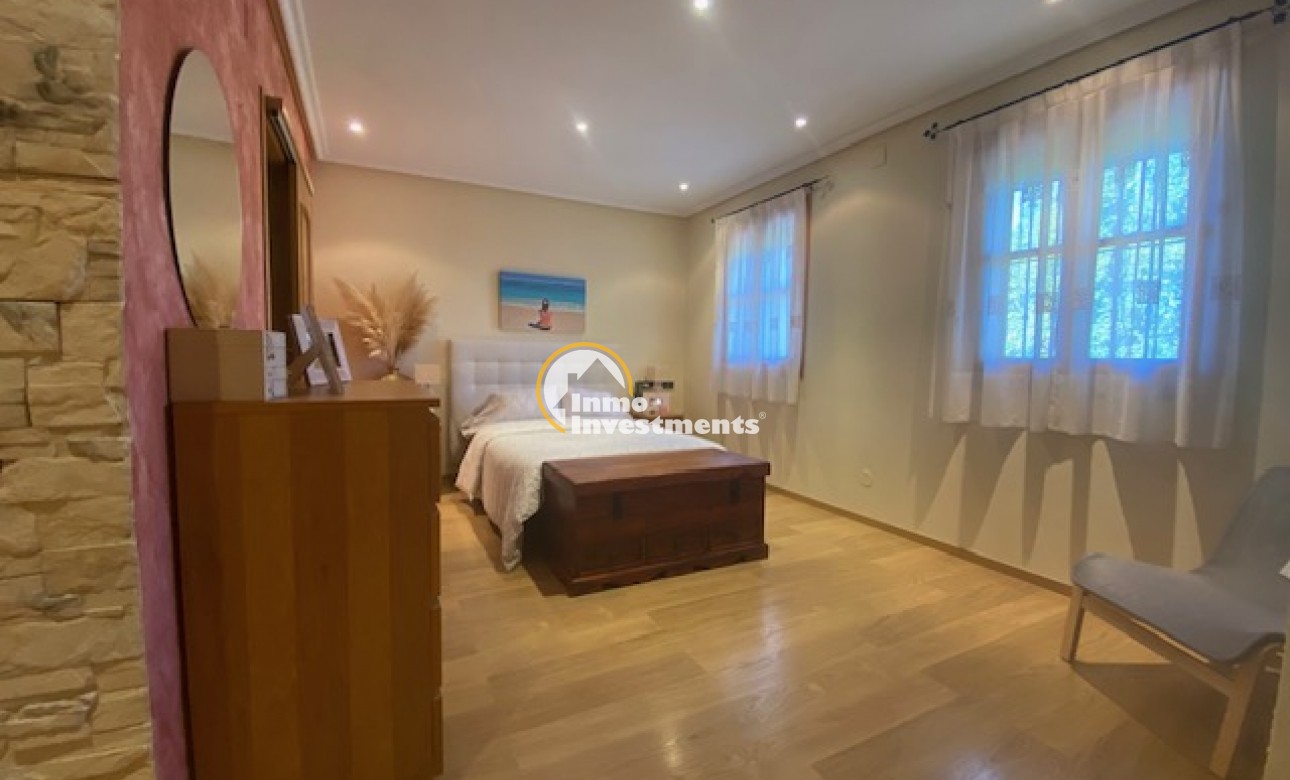 Resale - Finca - Murcia