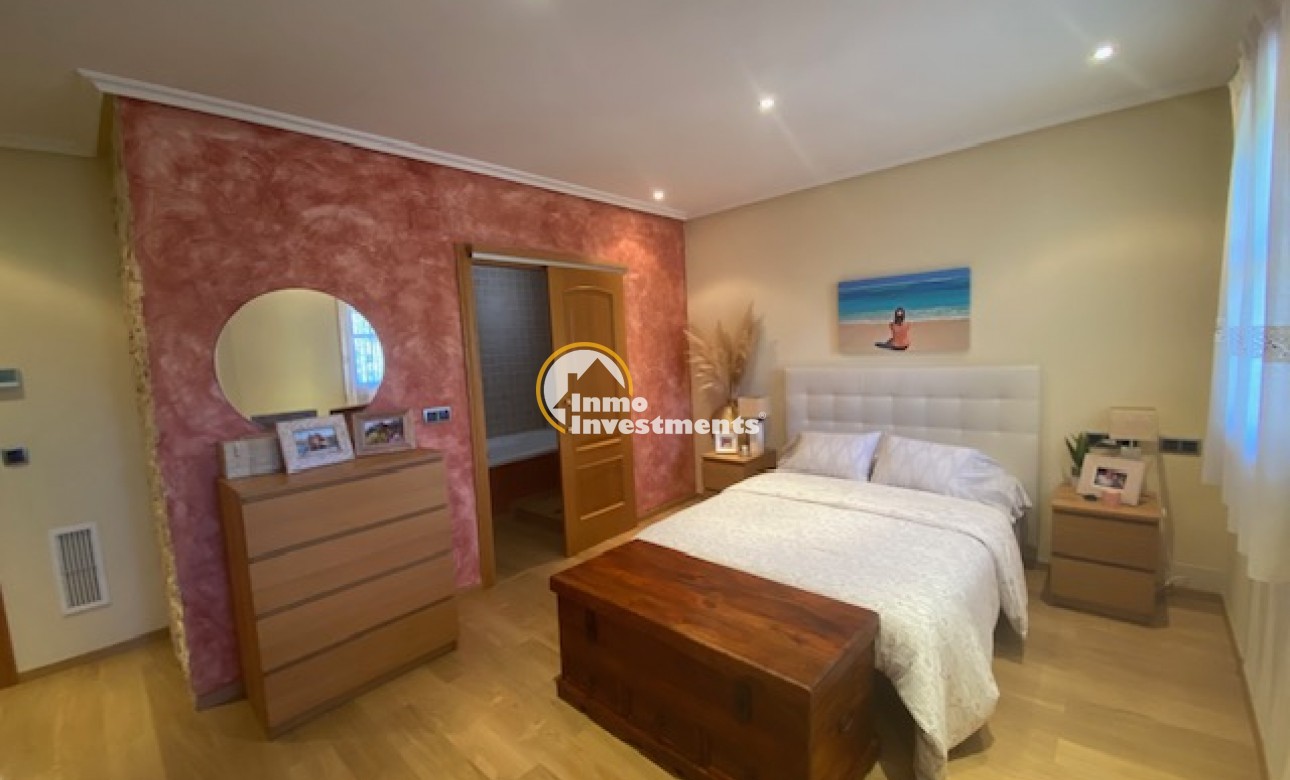 Resale - Finca - Murcia