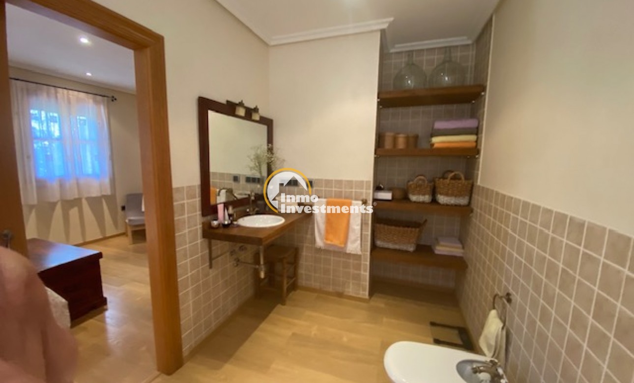 Resale - Finca - Murcia