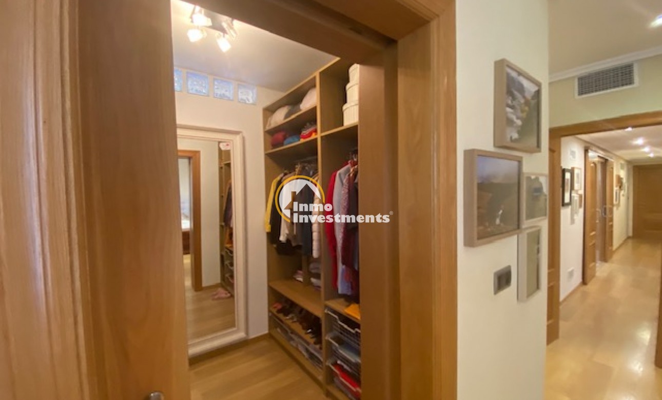 Resale - Finca - Murcia