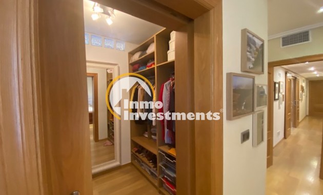 Resale - Finca - Murcia