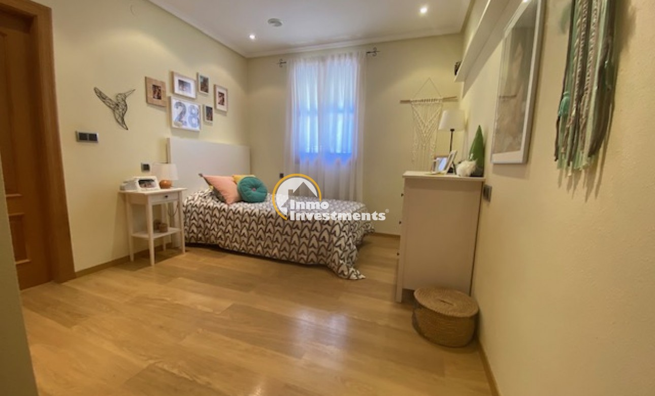 Resale - Finca - Murcia