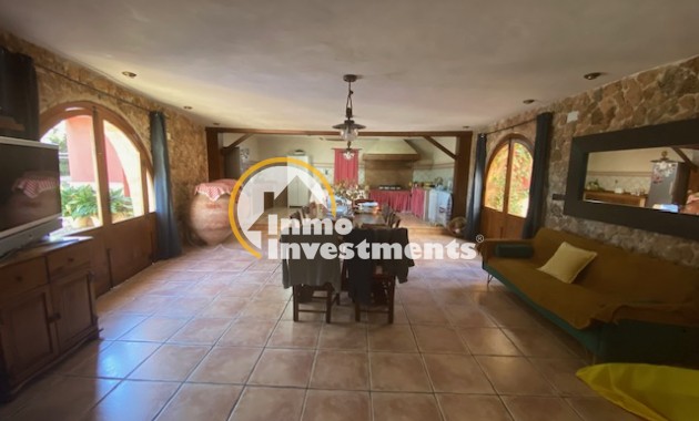 Resale - Finca - Murcia