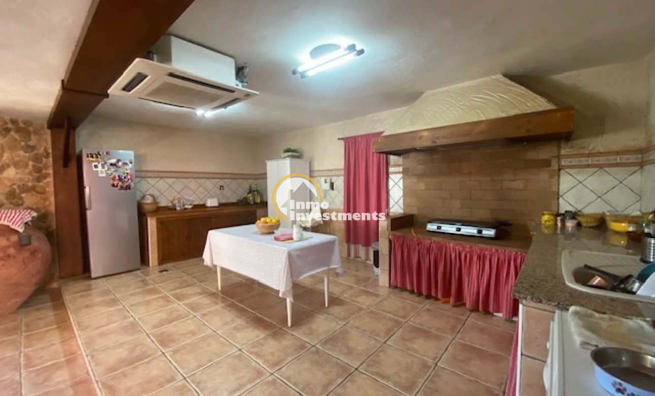 Resale - Finca - Murcia