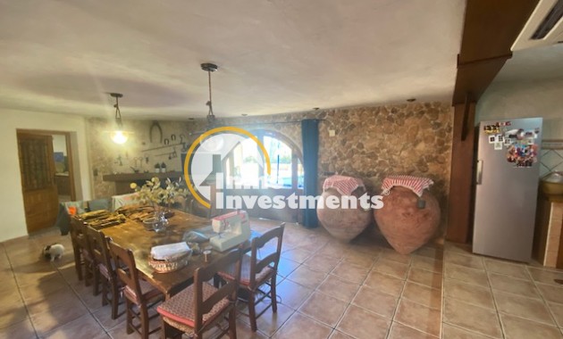 Resale - Finca - Murcia